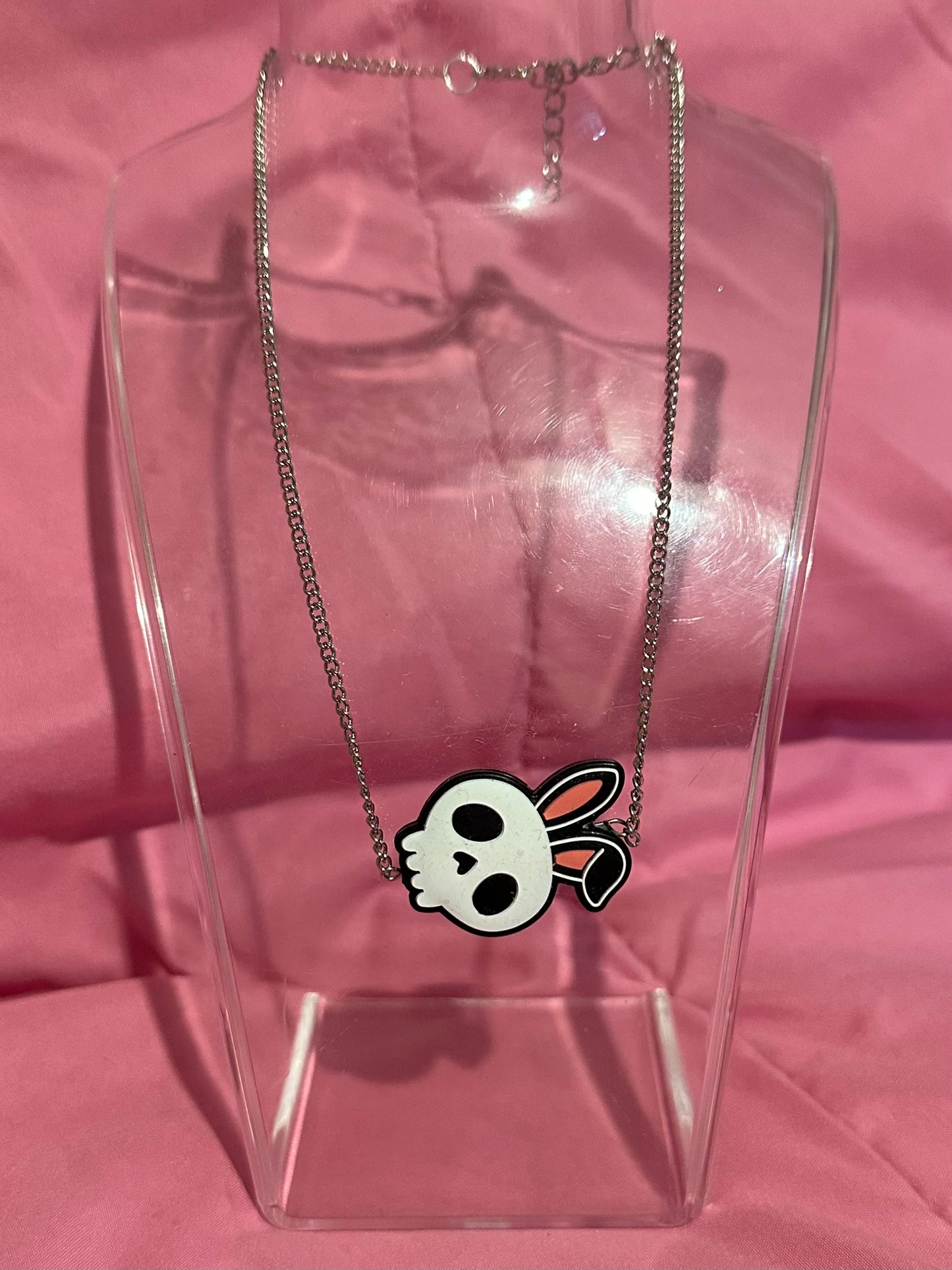 Skull bunny chain
