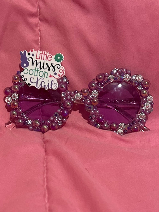 Cotton tail sunnies