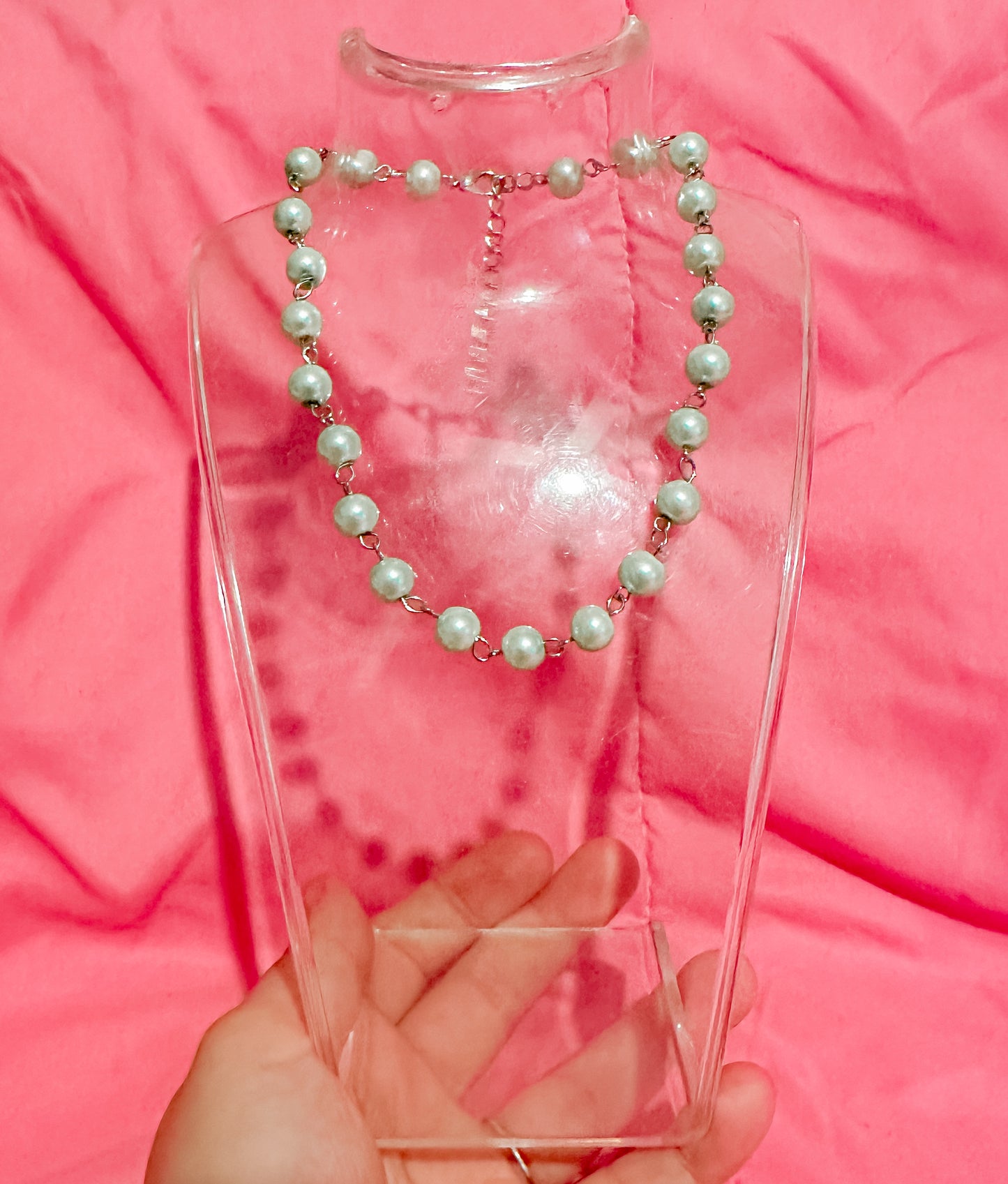 Green pearl necklace