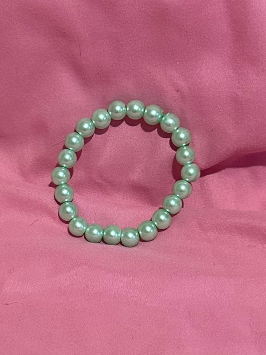 Green pearl bracelet